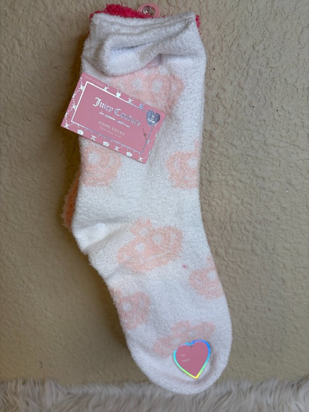 Juicy Couture 3 Pack Fuzzy Cozy Socks Pink Crown Logo Shoe Size 4-10 NWT